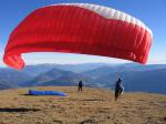 Paragliding Fluggebiet Europa Österreich Steiermark,Greim,Start am Gipfel. Topgelandet am unteren Start und wieder gestartet.
12 Nov.2005.