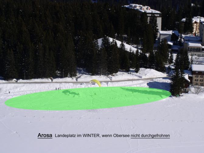 Landeplatz WINTER - falls See NICHT durchgefroren resp. NICHT freigegeben. Der schmale Streifen am Ufer bietet ideales Landetrainig, ist jedoch nicht wirklich üppig... Kann uU auch noch teilweise durch ein Festzelt zugestellt werden (siehe Foto mit den Ballonen).