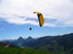 Paragliding Fluggebiet Europa » Schweiz » Schwyz,Tritt,Blick vom Startplatz kleiner Amsel richtung Mythen