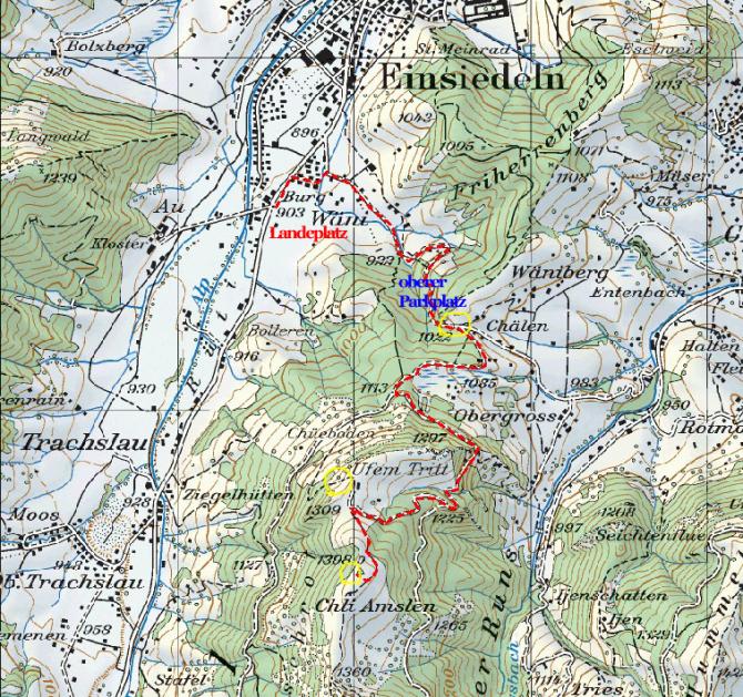 Wanderweg mit Landeplatz und Startplätze. Oberer Parkplatz in der Mitte