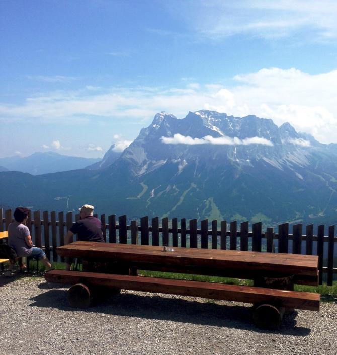 Grubigalm mit Blick auf Zugspitze