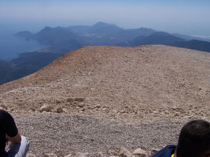 Tahtali Blick richtung Cirali-Olympos Strand + Startplatz.Starten in die Richtungen: SO-S-SW-NW
29.9.2007