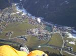 Paragliding Fluggebiet Europa » Österreich » Tirol,Finkenberg-Mayrhofen-Hippach,Blick zum Landeplatz - links unten Tagesgebühr 4,00 €
