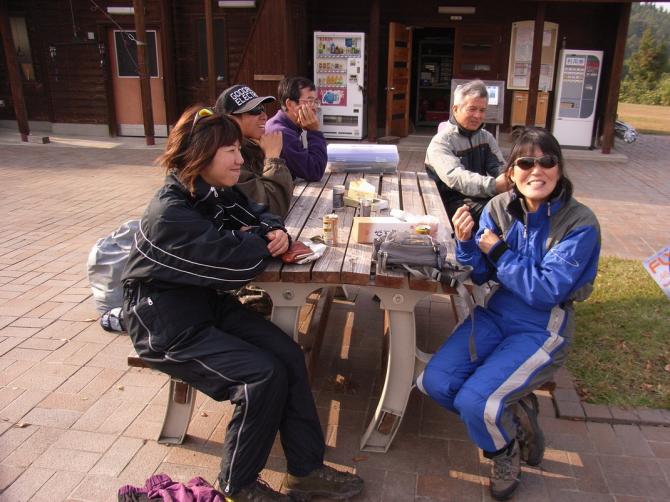 Sobald es fliegbar ist, sind sofort Leute da...