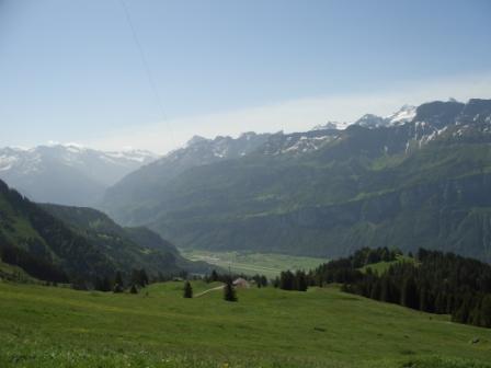 Gut sichtbar, das KABEL das in der mitte des Bildes über den Startplatz verläuft...