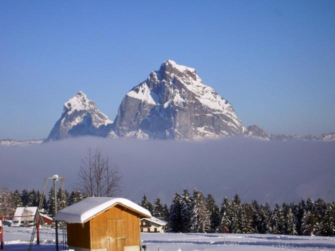 Winterliche Impressionen von Stoos Dorf (unweit des Landeplatzes)