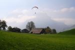 Paragliding Fluggebiet Europa » Schweiz » Schwyz,Klingenstock,Landeplatz in Morschach, direkt neben dem Parkplatz der Seilbahn