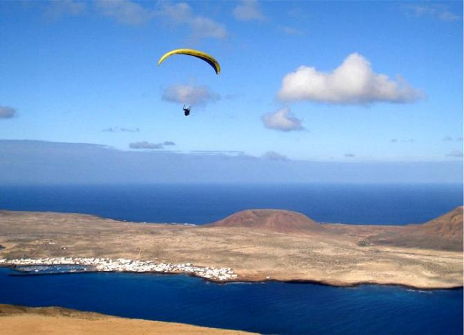 Mirador del Rio mit der Insel La Graciosa am 18.12.2008
