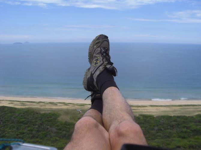 Hugo richtung Strand nach stundelangen Soaren und einen großen durst