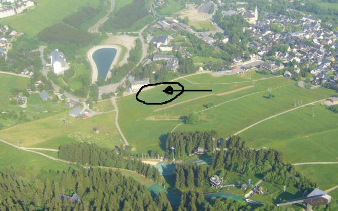 Landeplatz 2, Bitte Wiesenzustand beachten!