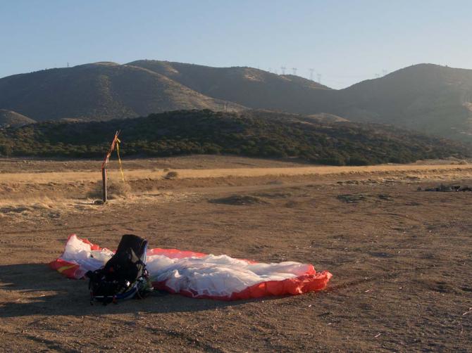Blick vom Landeplatz auf den Startplatz in Richtung Süden.