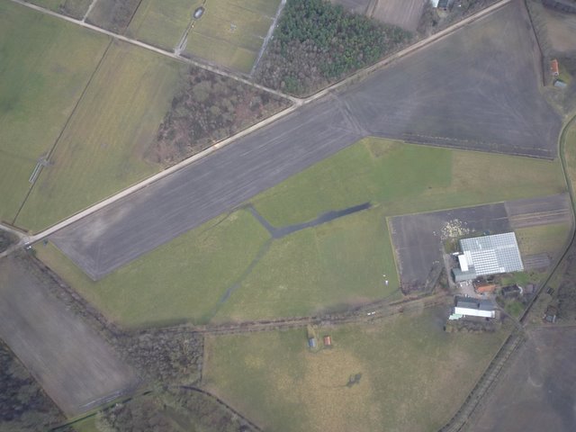Unser erste Feld von oben, Bentelo Airport