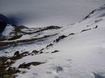Paragliding Fluggebiet Europa » Österreich » Tirol,Similaun,Gipfelblick auf den 20HM tiefer gelegenen Startplatz - Mischung aus Schnee, Firn und Schotter - Start war problemlos - auch Startabbruch wäre einfach möglich