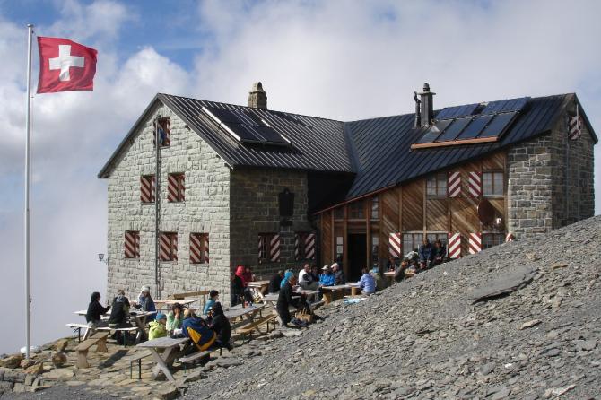 Blümlisalphütte