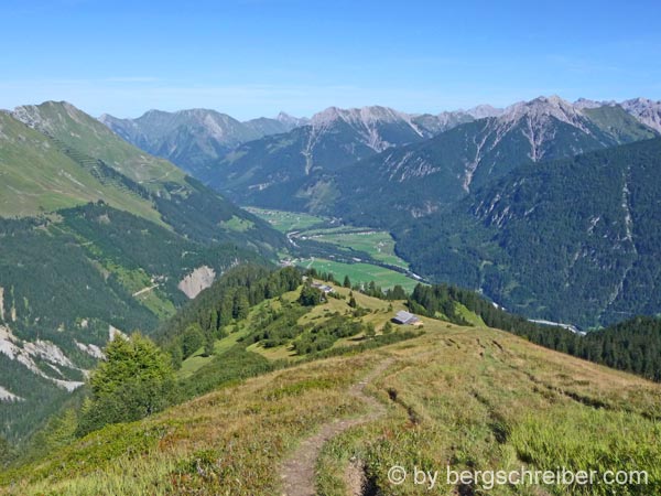 Startmöglichkeiten ins Lechtal
oberhalb der Bernhardseckhütte