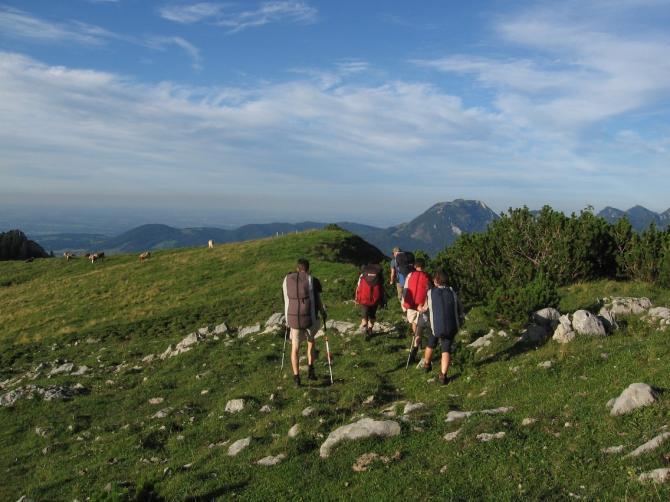 Links Startplatz West, rechts Start in die Ostseite