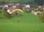 Paragliding Fluggebiet Europa » Schweiz » Basel-Landschaft,Hohwacht Wasserfallen,Landeplatz Lauwil (neben Schreinerei). Es empfiehlt sich eine vorherige Besichtigung, der Landeplatz würde sich auch als Übungshang eignen ;-).