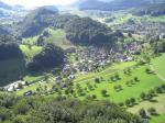 Paragliding Fluggebiet Europa » Schweiz » Basel-Landschaft,Hohwacht Wasserfallen,Reigoldswil, links unten befindet sich der Landeplatz neben der Talstation und Parkplatz Wasserfallenbahn