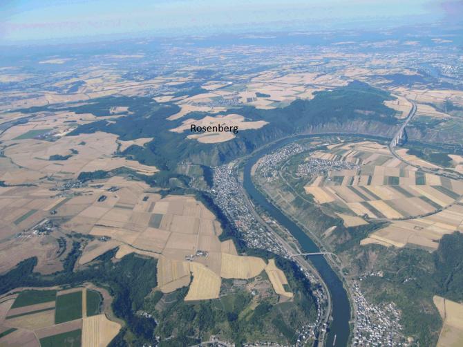 Der Rosenberg aus ca. 2000 m Höhe von Ralf Böhm bei einem Streckenflug fotografiert.