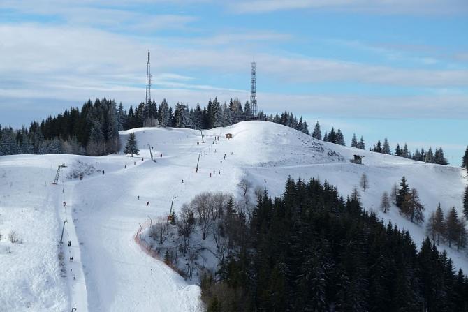 Blick von der Bergstation auf das Dreiländereck.