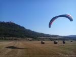 Paragliding Fluggebiet Europa » Kroatien,Motovun,Heuballengroundhandling beim Landeplatz in Motovun