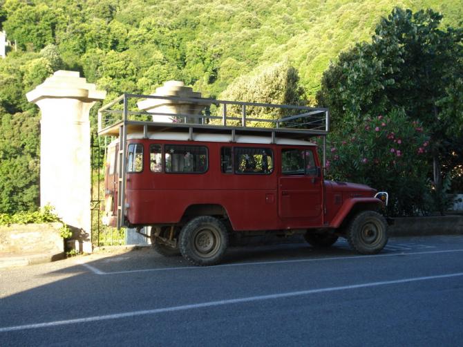 Die "Navette" des Clubs. Hier kann man mitfahren.