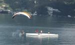 Paragliding Fluggebiet Europa » Schweiz » Nidwalden,Klewenalp,Impressionen Akro-SM 2009 in Beckenried (29.08.09) - nicht nur Jesus, auch Gleitschirmflieger können über´s Wasser gehen :-)