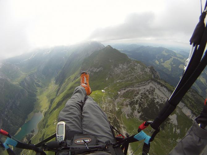 Flug Richtung Säntis (06/2011)

© http://www.abgeflogen.info
