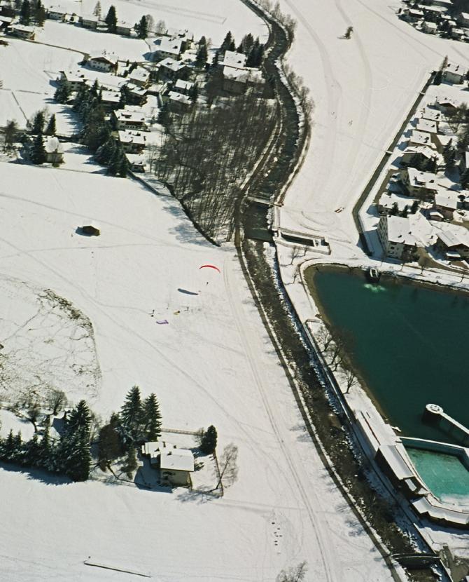 Winterlandeplatz in Klosters; unmittelbar beim gut erkennbaren See