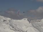 Paragliding Fluggebiet Europa » Schweiz » Graubünden,Davos - Jakobshorn,Stimmt, im Winter geht's auch hoch. Sogar mit Skiern...
