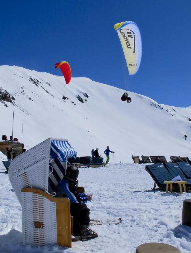 Winterliches Soaring auf dem Jakobshorn