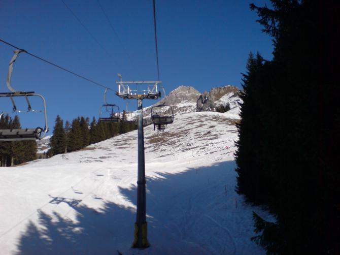 Fahrt mit dem Sessellift auf dem Weg zur Brunnihütte (26.12.2006)