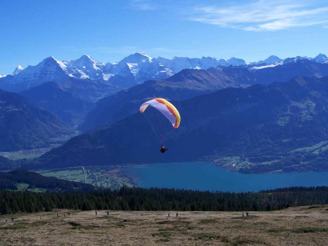 Christian Michel vor Eiger Mönch und Jungfrau am 09 Okt 2006