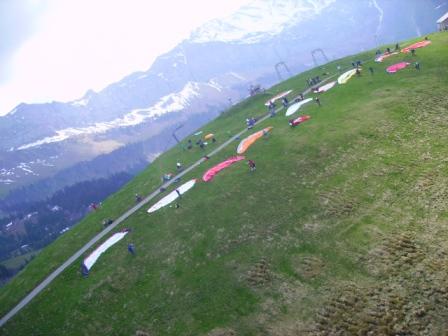 Also zu klein ist der Startplatz nicht...
Bild by Vaudee