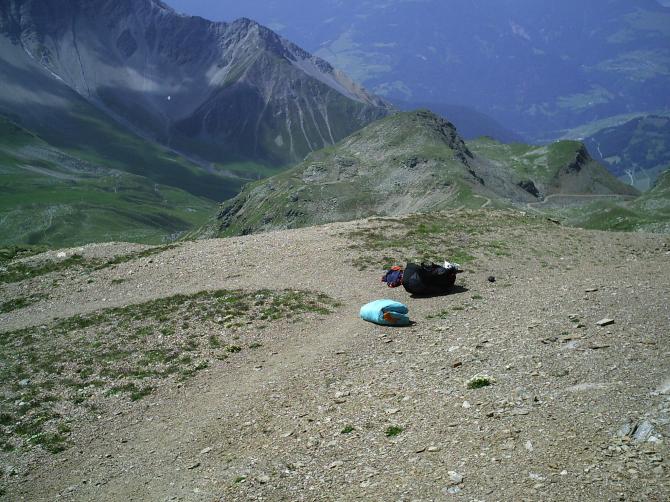 Startplatz östlich, ober-halb der Bergstation, zu erkennen an div. Wind-spionen.