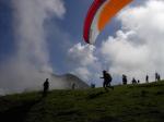 Paragliding Flugschule Europa » Schweiz,Flugschule Emmetten,Schüler beim Start...